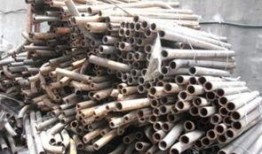 最新爆料废铁多少钱,行情波动，废铁价值几何？