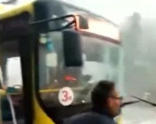 最新事件爆料公交车事故,最新爆料揭示事故真相